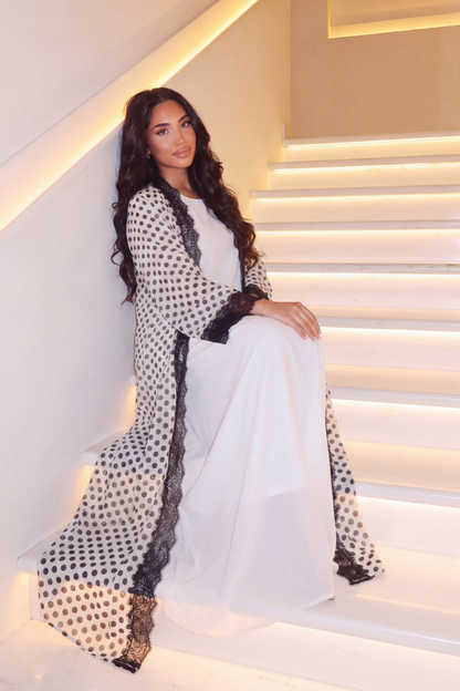 Domino Abaya – Polka-Dot Chiffon with Chantilly Lace