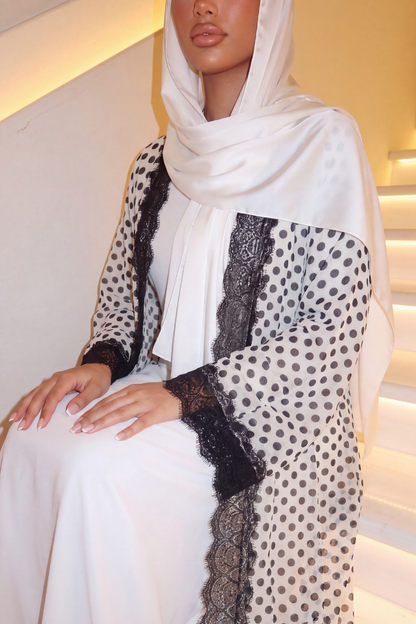 Domino Abaya – Polka-Dot Chiffon with Chantilly Lace