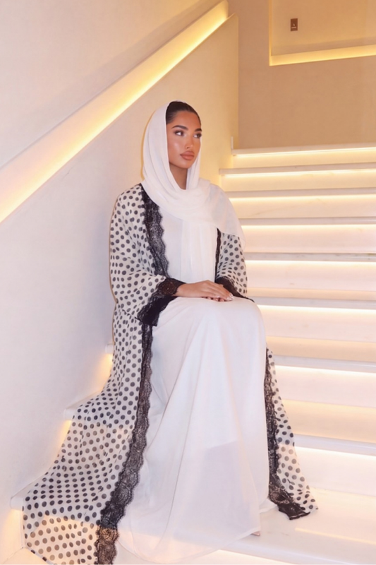 Domino Abaya – Polka-Dot Chiffon with Chantilly Lace