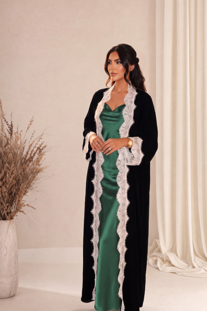 Colette Abaya – Open-Front Crepe with Eyelash Lace